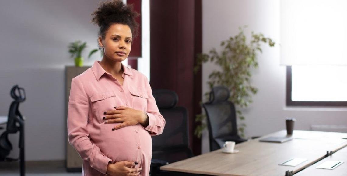 Gravidez e trabalho: conheça políticas públicas que são direitos das mulheres trabalhadoras