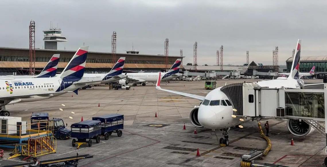Agência Nacional de Vigilância Sanitária atualiza regras de segurança sanitária para aviões e aeroportos