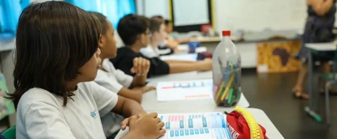 Professores da educação básica da rede pública têm 8 mil vagas gratuitas para pós-graduação