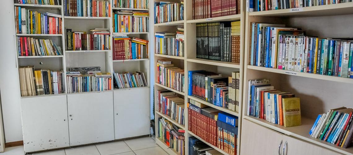 Saiba onde encontrar bibliotecas públicas em diferentes regiões no Distrito Federal