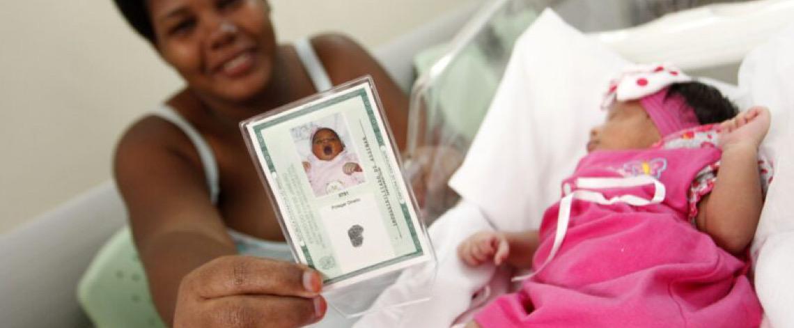 Carteira de Identidade Nacional para bebês e crianças: Saiba como obter o documento no Distrito Federal
