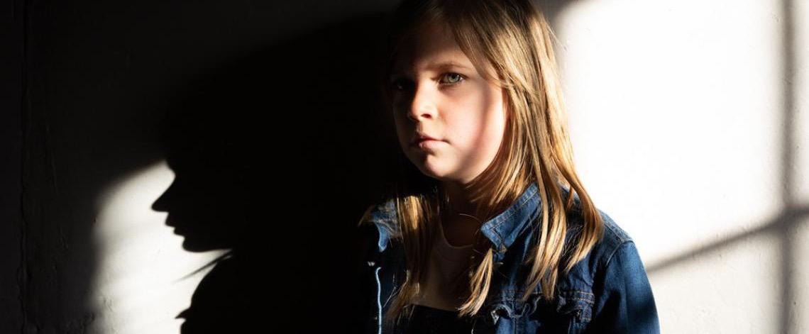 Negligência contra crianças e adolescentes: como identificar sinais e onde buscar ajuda