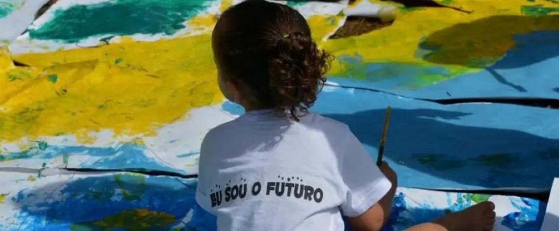 Pais veem palmada como disciplina e não como violência, alerta Unicef