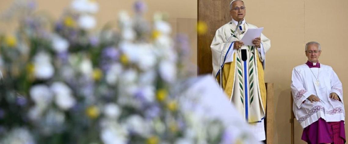 Antes de se reunir com vítimas de abusos na França, papa insta a Igreja a enfrentar as próprias falhas