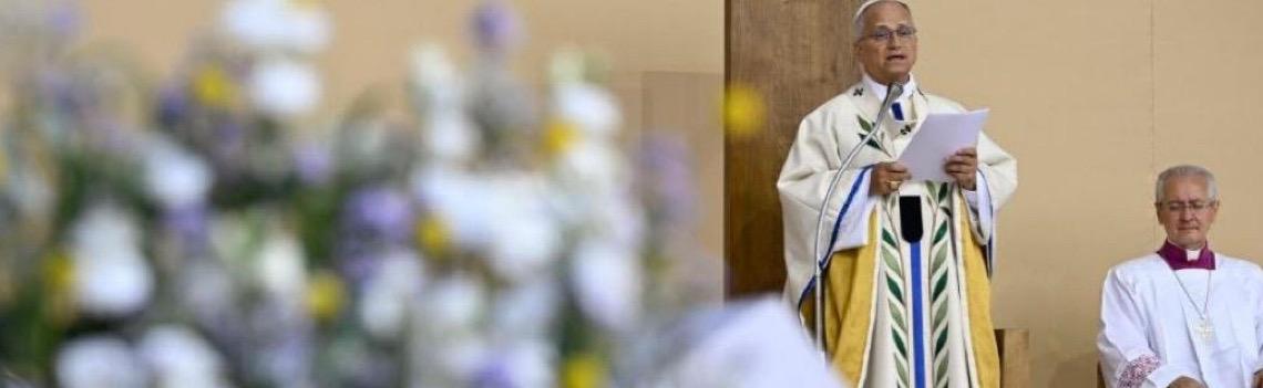 Antes de se reunir com vítimas de abusos na França, papa insta a Igreja a enfrentar as próprias falhas