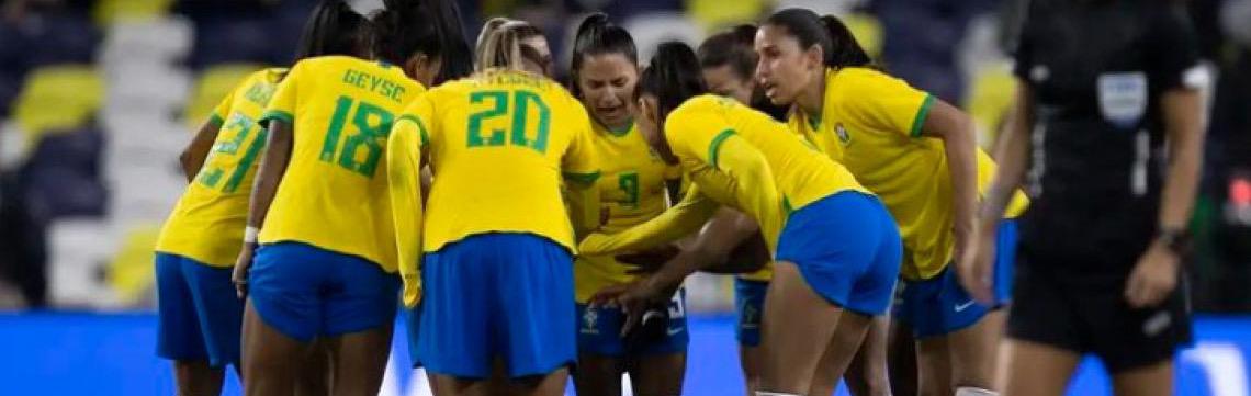 Sancionada a Lei do Futebol Feminino: Profissionalização e incentivo à igualdade salarial