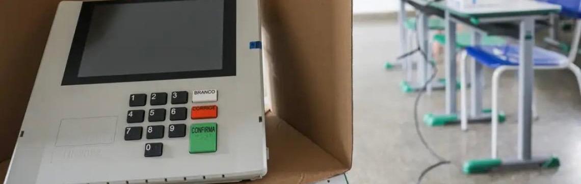 Saiba quais situações permitem acompanhante na cabine de votação no segundo turno das eleições