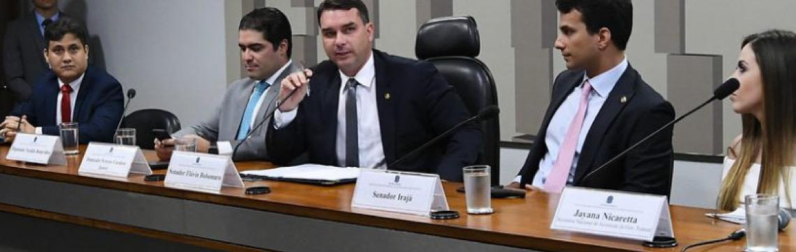 Com centrão e Faria Lima, 5 grupos já disputam eventual ministério de Flávio