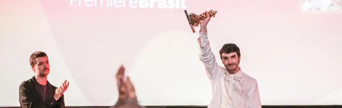 A Margem do Rio e Elza vencem principais prêmios do Festival do Rio