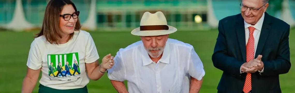 ‘Esse povo deu uma lição aos poderosos’, diz Lula ao comemorar 81 anos